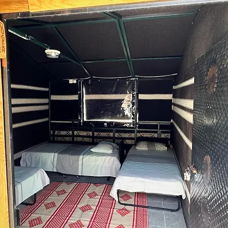 Sato Koeyevi-selendi מלון Selendi