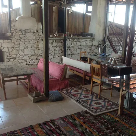 Sato Koeyevi-selendi Hotel *