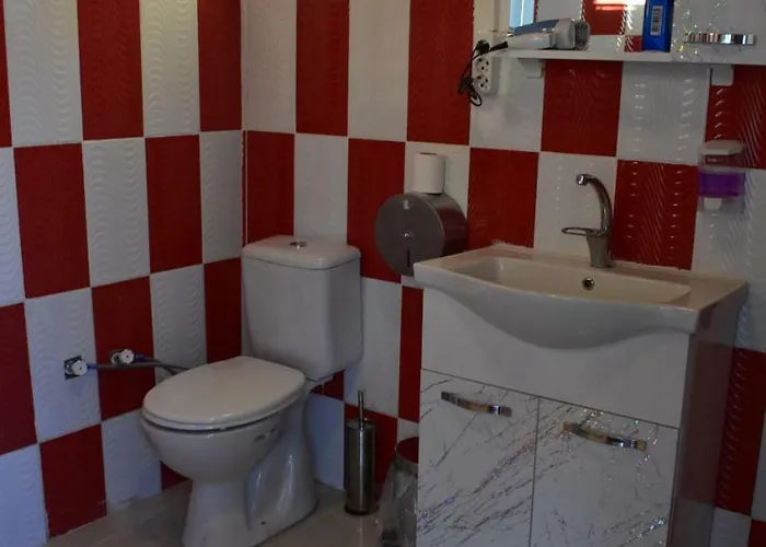 Sato Koeyevi-selendi Szálloda *