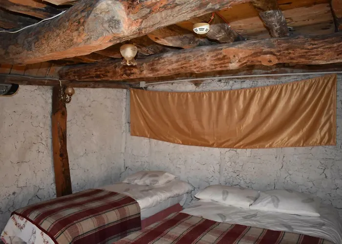 Sato Koeyevi-selendi Selendi